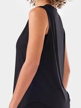 WMNS Muscle Tank - L